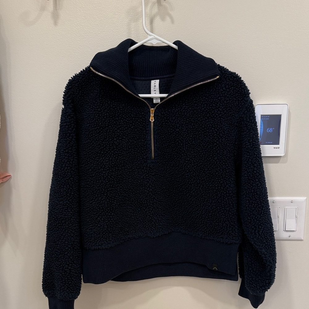 Varley Daphne Cropped Sherpa Fleece in Small
